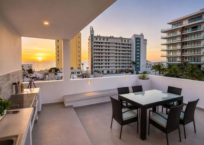 2Br/2Ba Condo 1 Block To Ocean! - Unit 7 Mazatlán